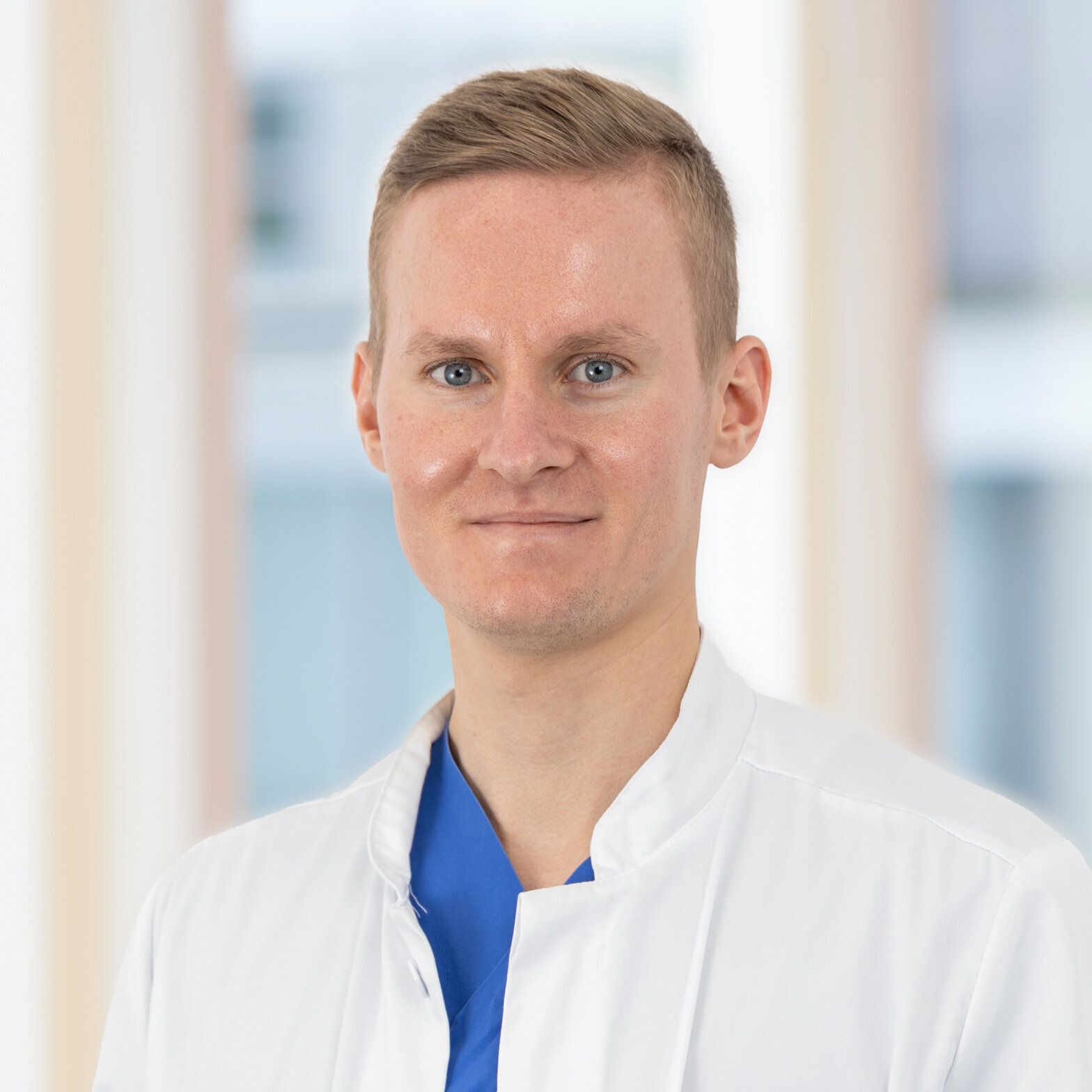 Dr. Janek Fischer