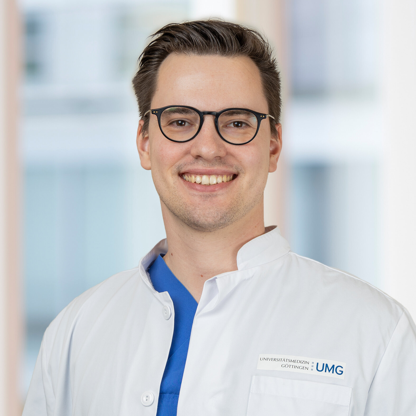 Dr. Niklas Bader